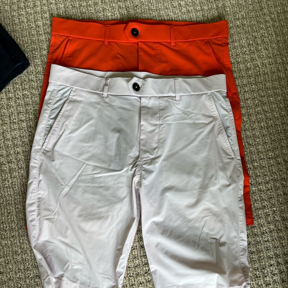 SET OF 2 GREYSON GOLF SHORTS